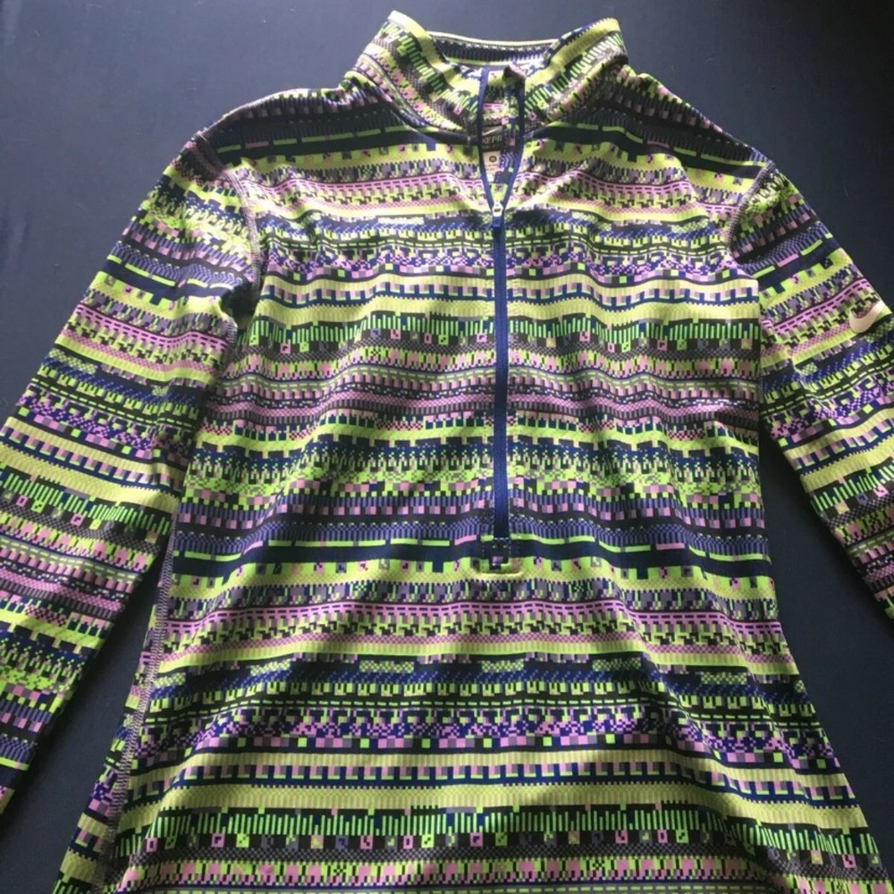 Women’s Nike DryFit 1/4 zip size M long sleeve